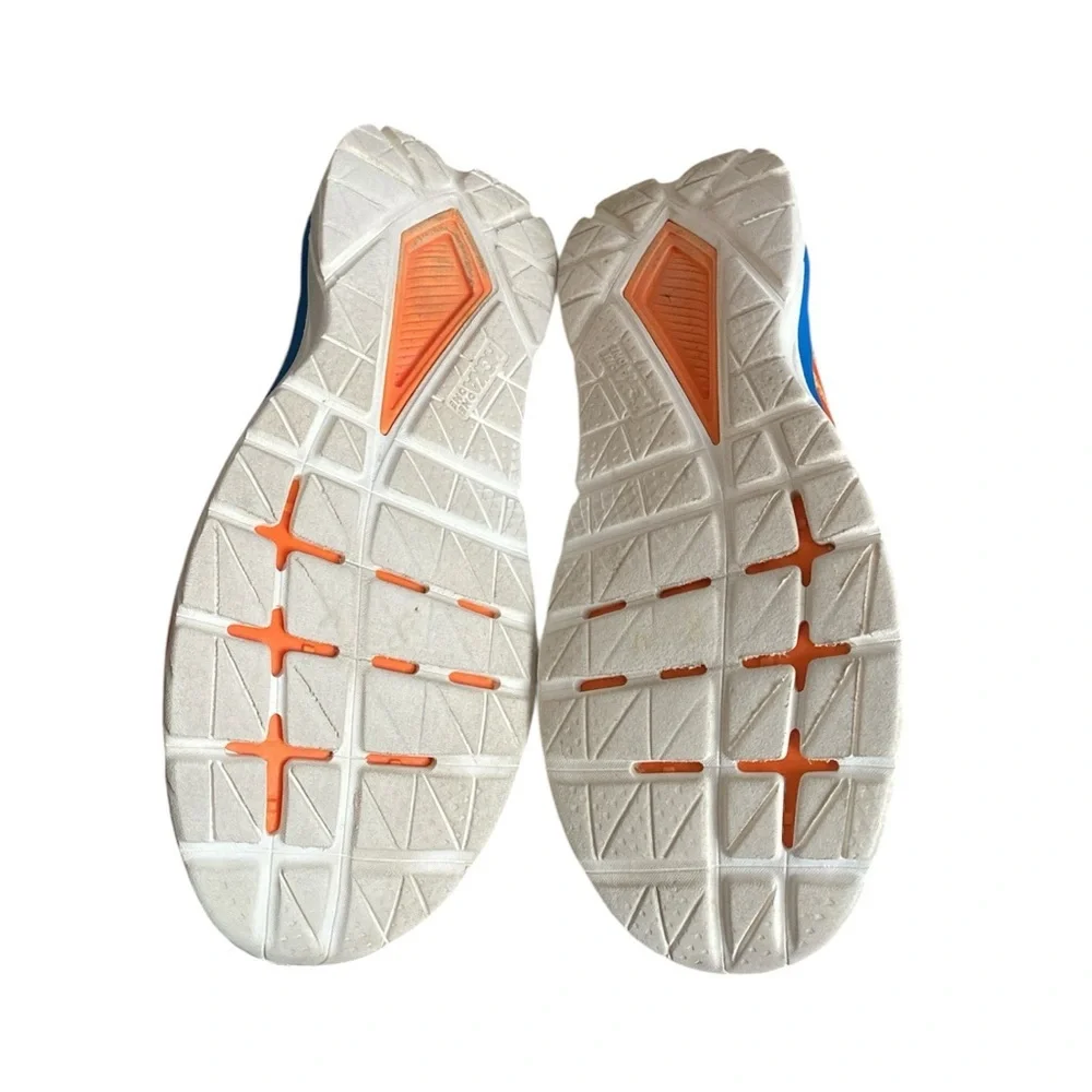 Hoka one mach